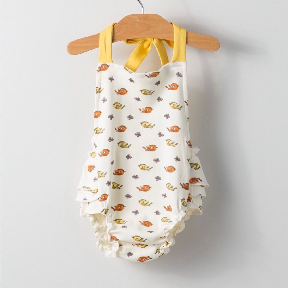 🌼 Tiny Tweets Ruffle Bottom Romper 12-18 months